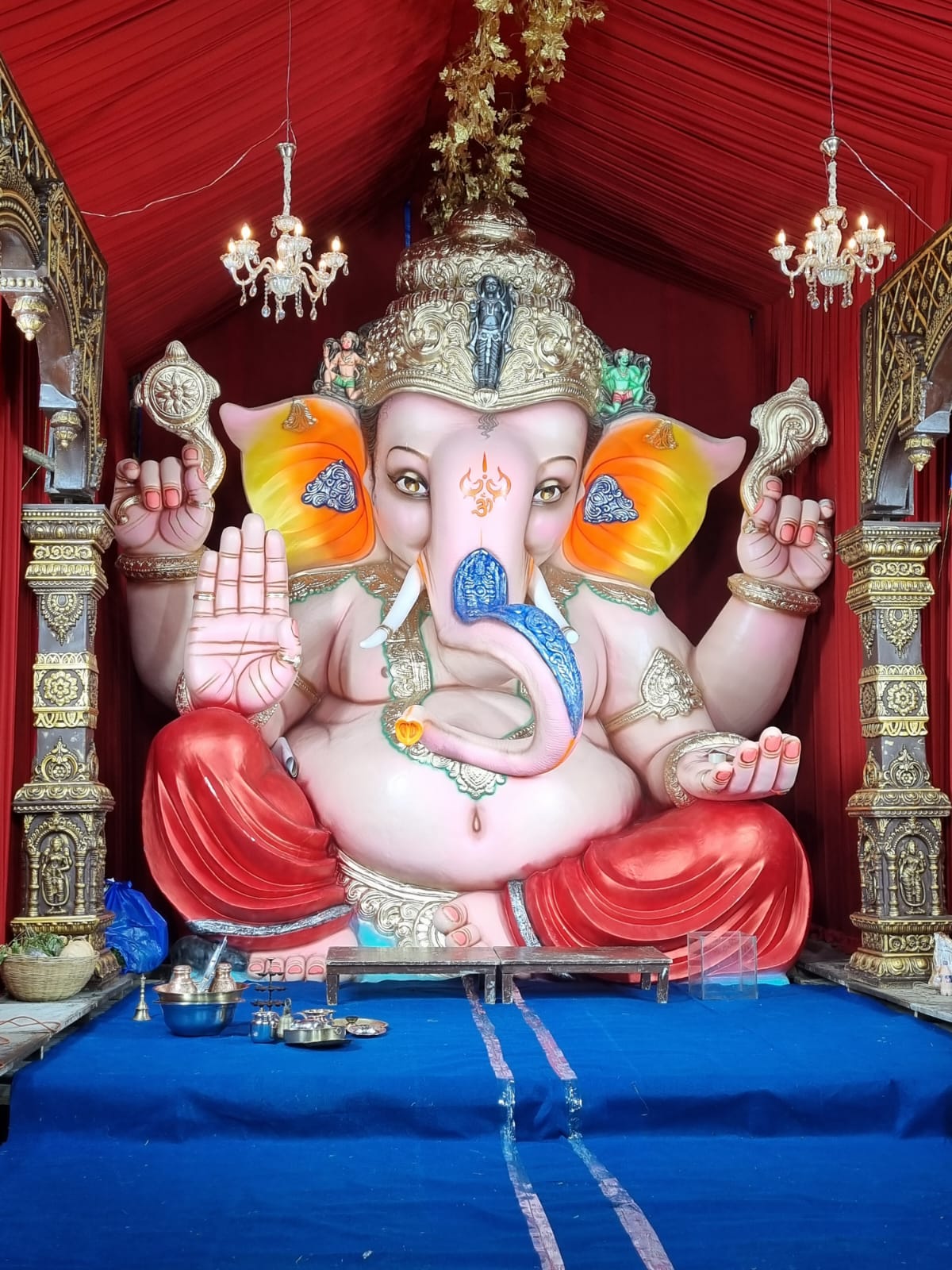 インドで一番愛されている神様「ガネーシャ」のお祭りのご紹介 | 海外