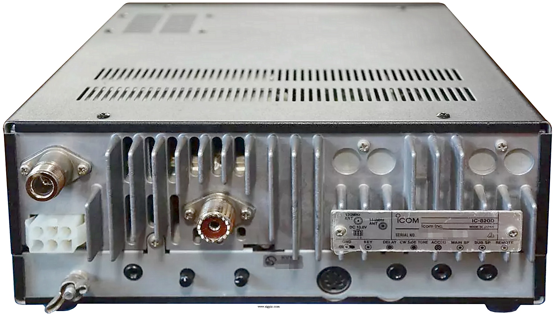 RigPix Database - Icom - IC-820D