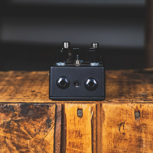 JHS Lucky Cat Delay Effect Pedal, Black With Box - Used