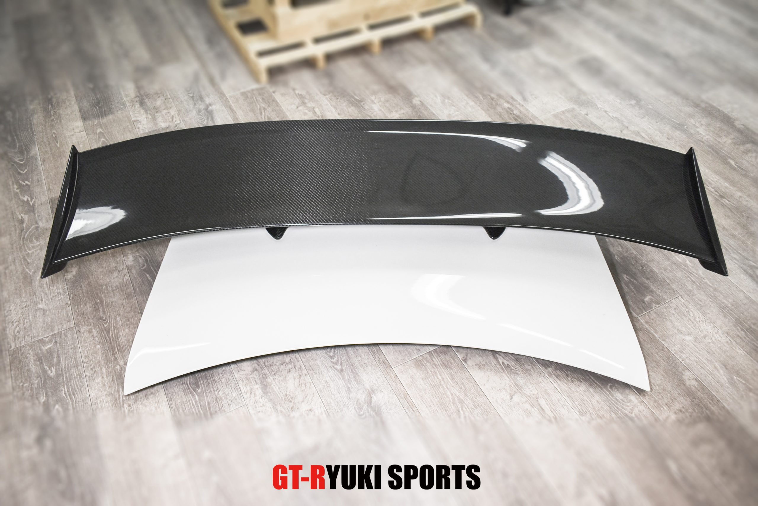 GT-R R35 NISMO トランクリッド+リアウイング - GT-RYUKI SPORTS