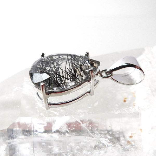 岡山のパワーストーン、風水・開運グッズのお店 龍祥本舗 / ブラック