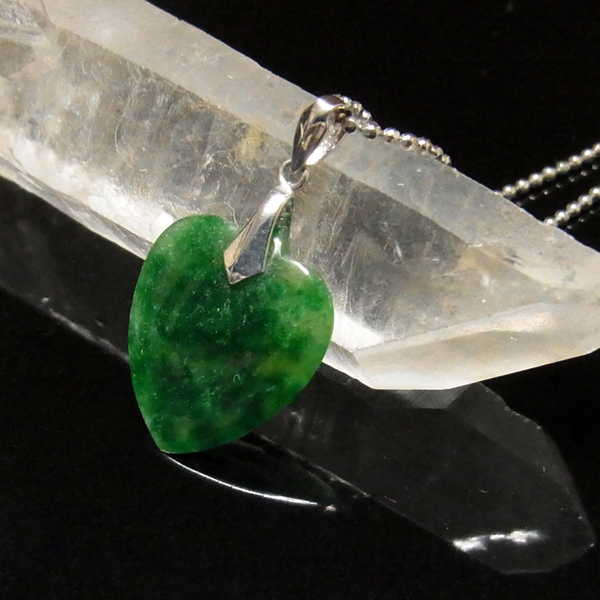 岡山のパワーストーン、風水・開運グッズのお店 龍祥本舗 / 翡翠