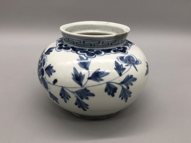 李朝『染付 丸壺(丸壷)』 ｜骨董品買取 緑和堂