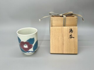 十四代酒井田柿右衛門『箸置 染錦 柿葉形』 買取価格相場｜骨董品買取