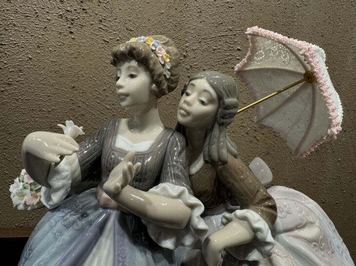 リヤドロ『華の姉妹』 ｜骨董品買取 緑和堂