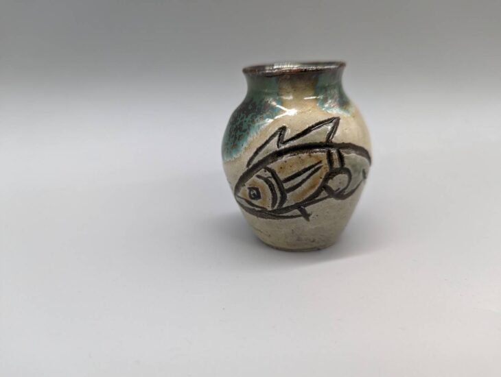 金城次郎 作『魚文小壺』 ｜骨董品買取 緑和堂