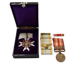 プロイセン王国 王冠勲章 買取価格相場｜骨董品買取 緑和堂