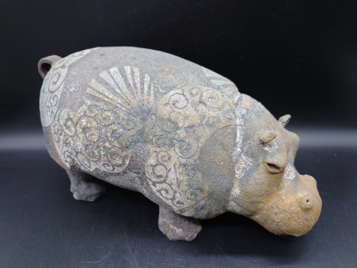 東京都は豊島区のお客様より、肥沼 美智雄 作『河馬』 ｜骨董品買取 緑和堂