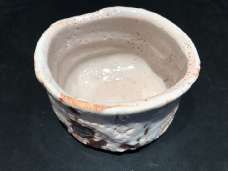 若尾 利貞 作『志野 茶碗』 ｜骨董品買取 緑和堂