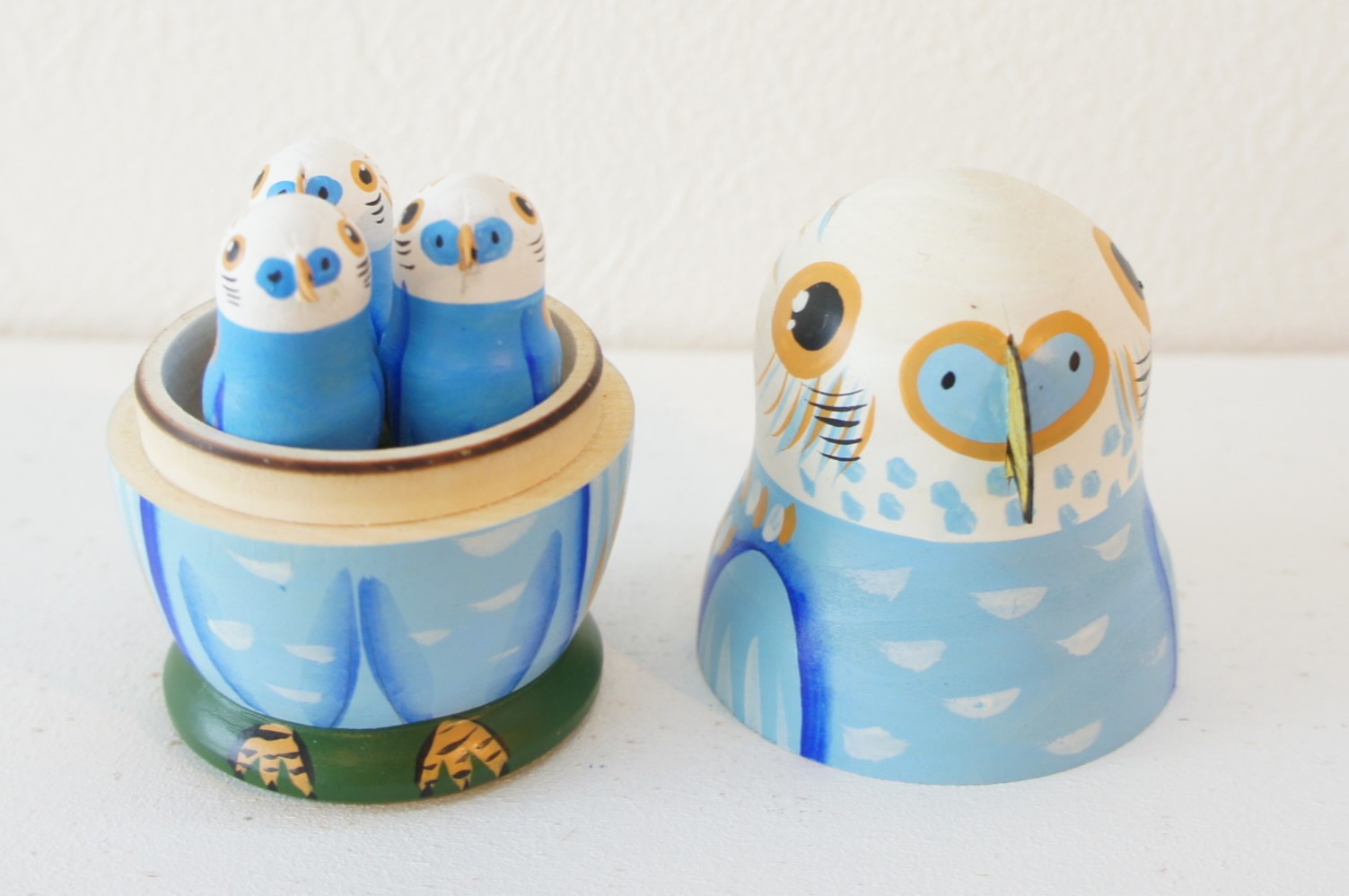 ニキーチン工房作 セキセイインコ親子マトリョーシカ 3+1ピース 2色 /7.3cm
