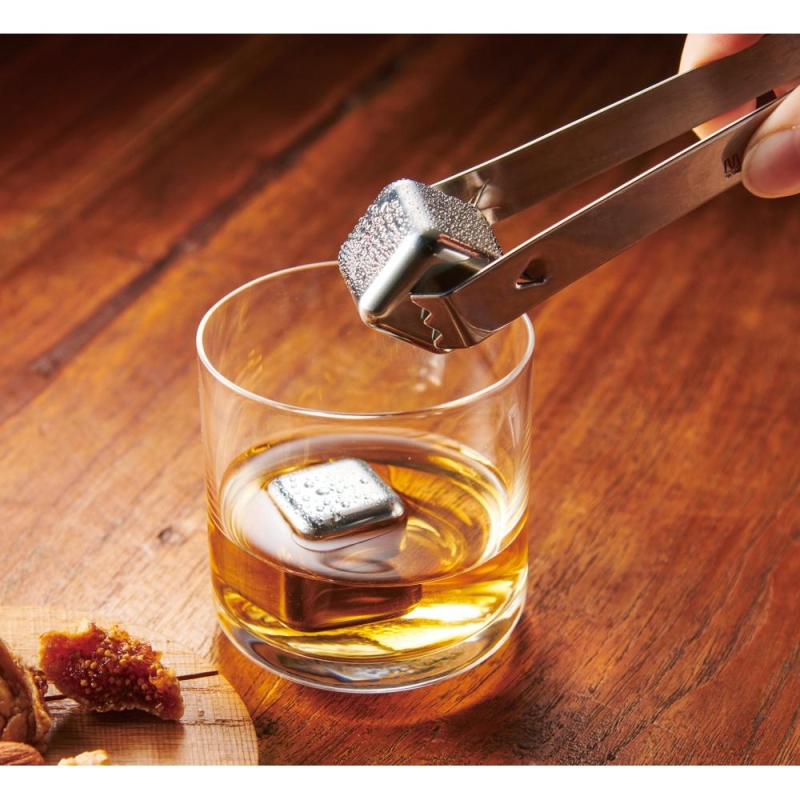 PATEK PHILIPPE イベント限定品アイスキューブスタンプとカタログ