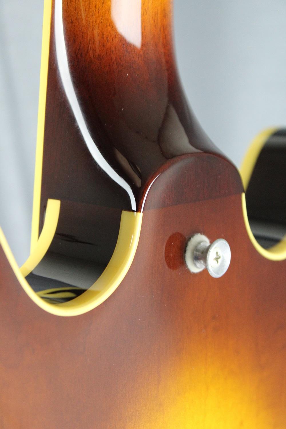 V E N D U E HISTORY ES-335 ZSA-CFS 2004 - LBS - Fujigen Japan