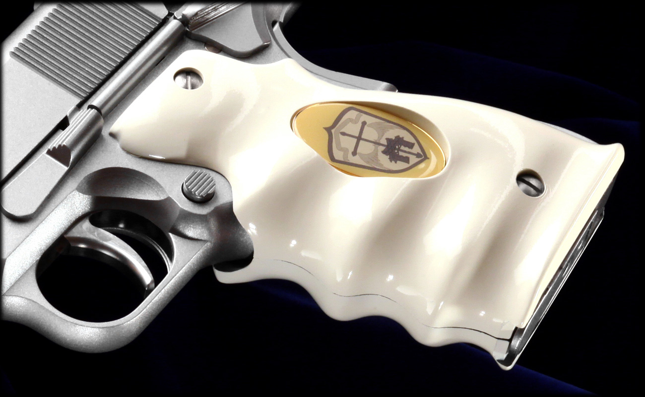 セミ／フルオート可能！「WA ガバメント《緋弾のアリアAA》モデル