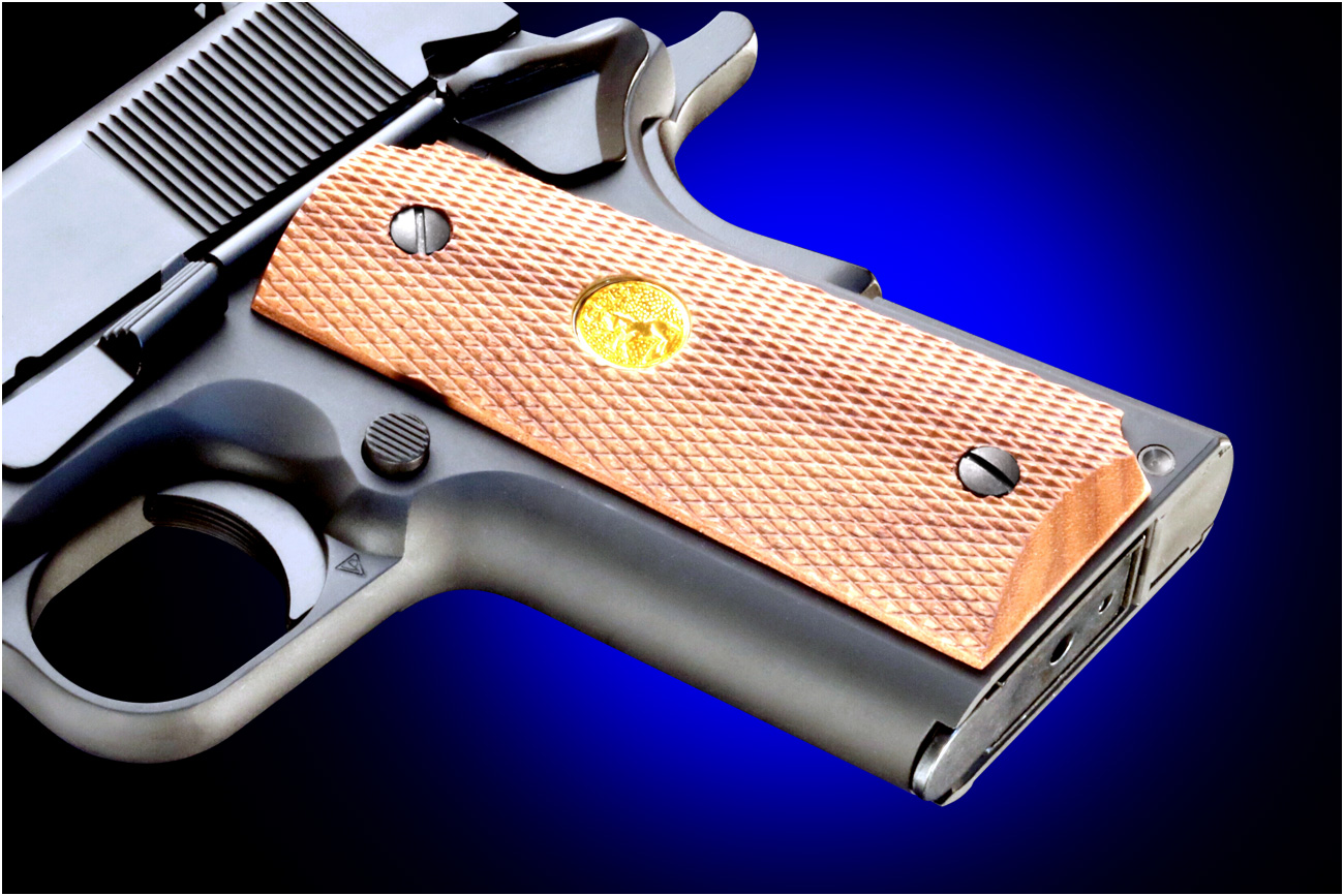 実物木製グリップ装備！「WA【コルト】オフィサーズACP」絶賛発売中