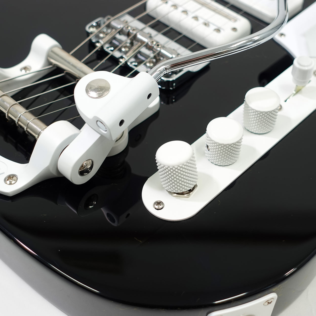 Fender フェンダー Limited Edition Jack White Triplecaster