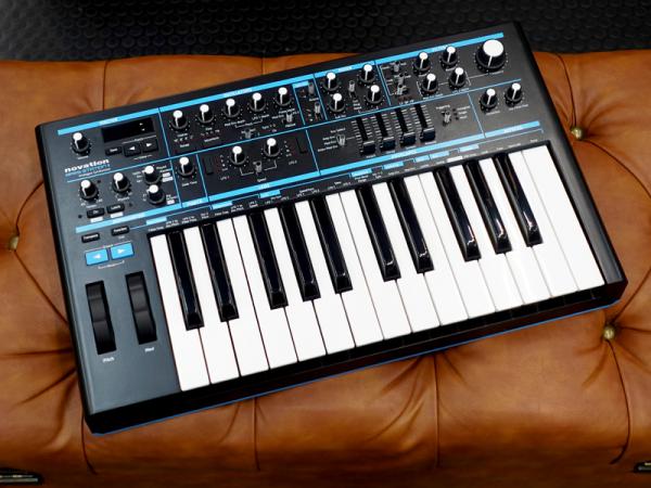鍵盤楽器 novation bass station NOVATION ( ノベーション ) Bass Station II Swifty Edition 送料無料
