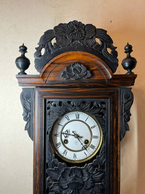 昔懐かしいアンティーク柱時計をお届け|WATERBURY