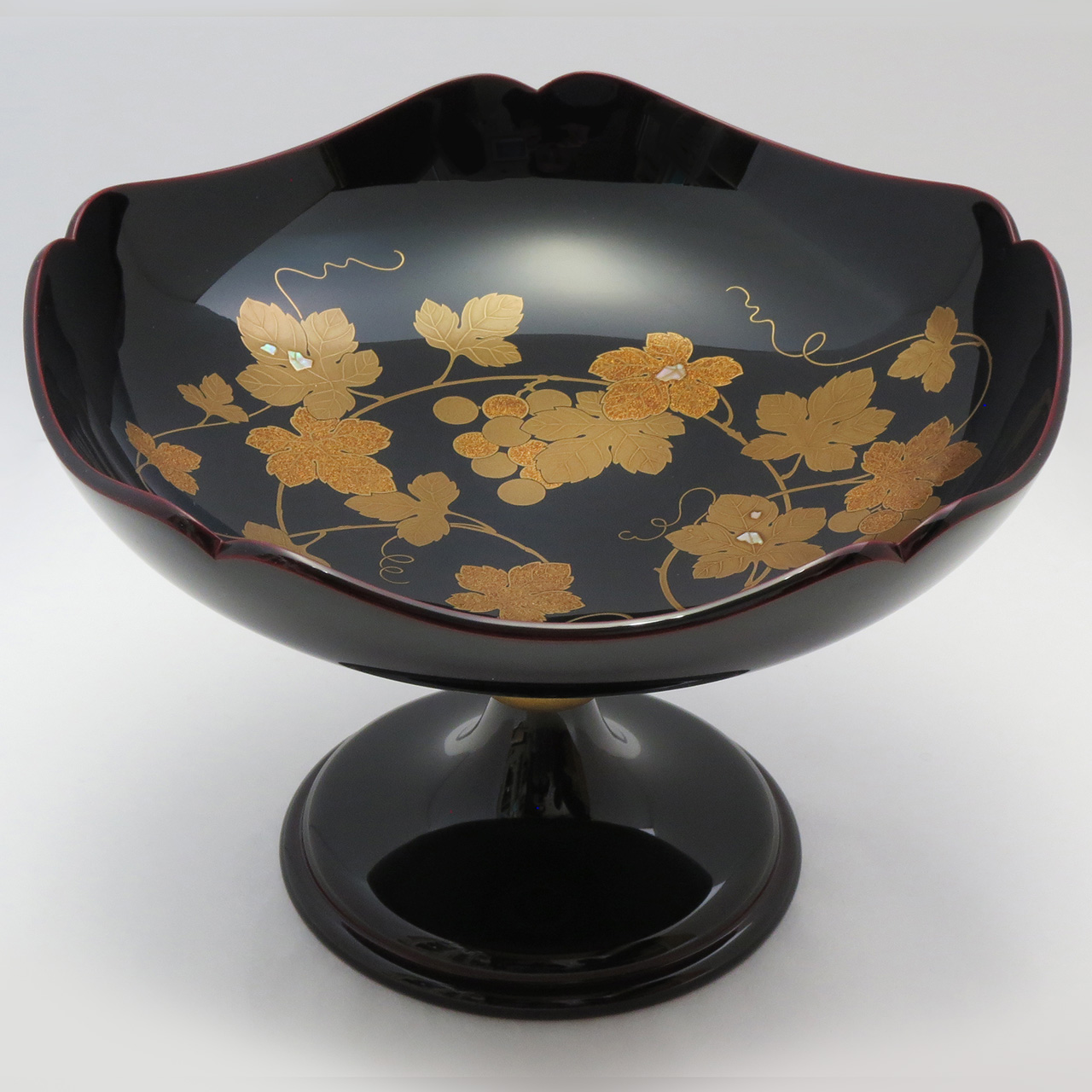 盛器・その他の器 | WORKS | 輪島塗の老舗 輪島屋善仁 | Wajimaya Zenni