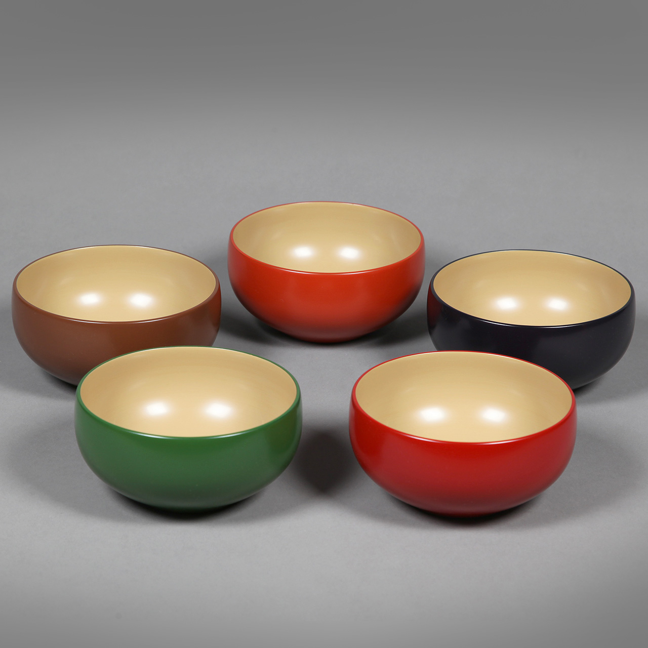 盛器・その他の器 | WORKS | 輪島塗の老舗 輪島屋善仁 | Wajimaya Zenni