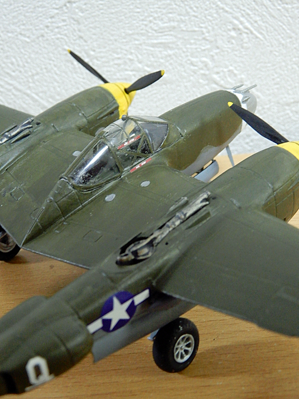 LOCKHEED P-38J LIGHTNING (PLATZ/DRAGON1/72)）＞特集 ロッキードP38