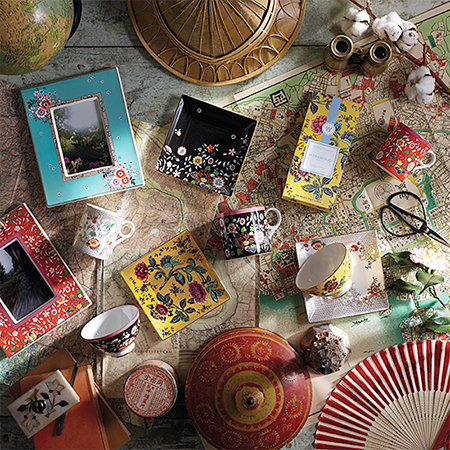 ワンダーラスト イエロー トンキン スクエアトレイ|WEDGWOOD公式