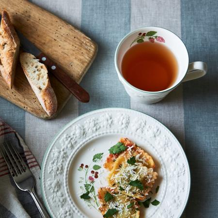 フェスティビティ ラズベリー プレート 21cm|WEDGWOOD公式オンラインストア