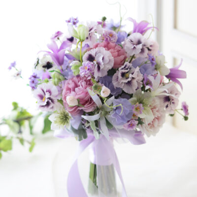 クラッチブーケ（ブルー＆紫） | ウェディングブーケ.jp