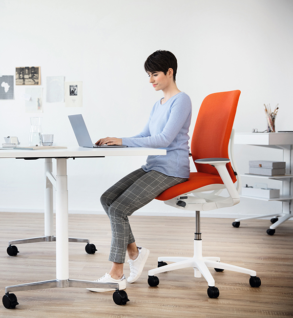 187 range AT | Products - 製品 | Wilkhahn Japan｜ウィルクハーン