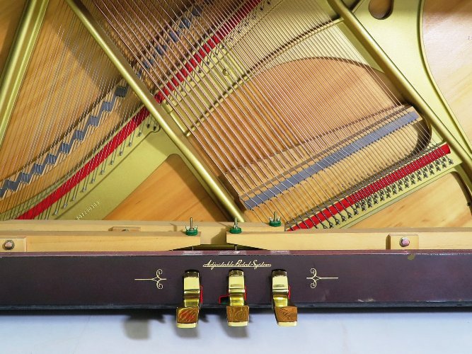 バリンダム BU.20 IMPERIAL | ウイスタリアピアノ | ピアノ・中古