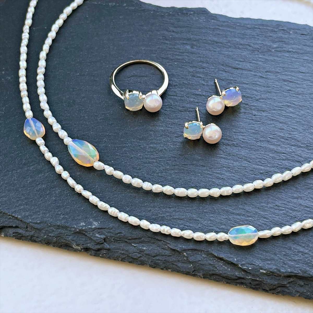 Opal Collection 美しい虹色が浮かぶ幸運の石・オパール（10月誕生石