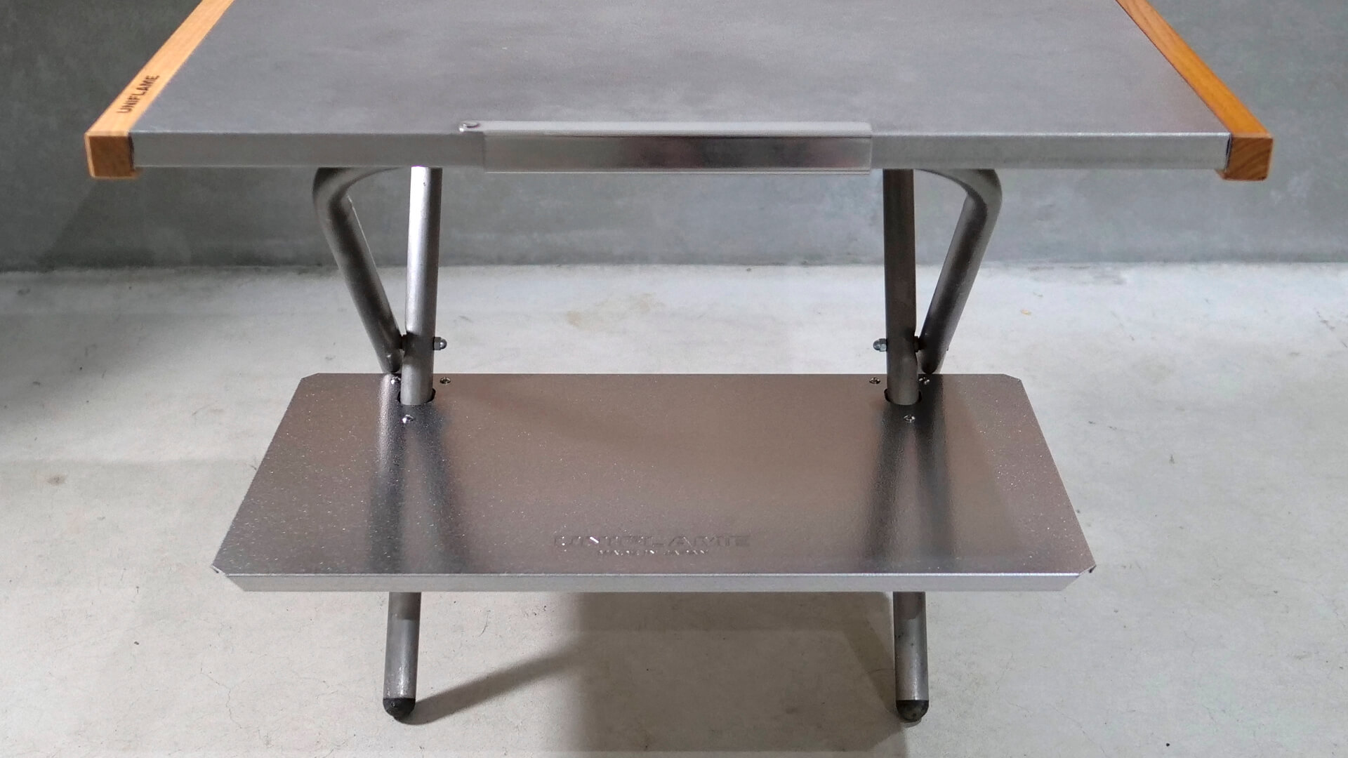 納得のシンデレラフィット！『ユニフレーム 焚き火テーブル レッグ