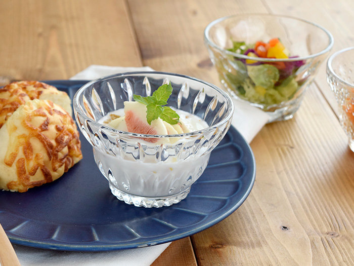 ガラス製の人気デザートカップ。ヨーグルトボウル、アイスクリーム