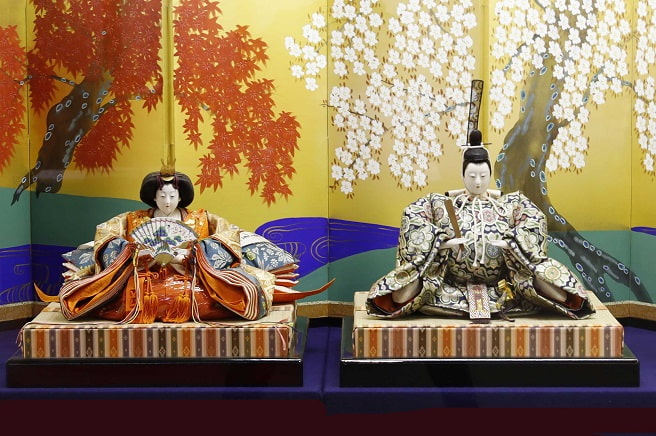 ひな人形はなぜひな壇飾りになったの？ | 人形の東玉