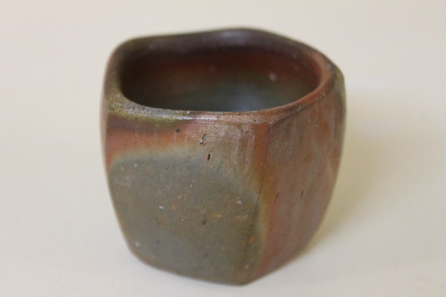 岩本哲也作 備前焼 ぐい呑 【木箱入】 備前焼陶吉は人間国宝作品から