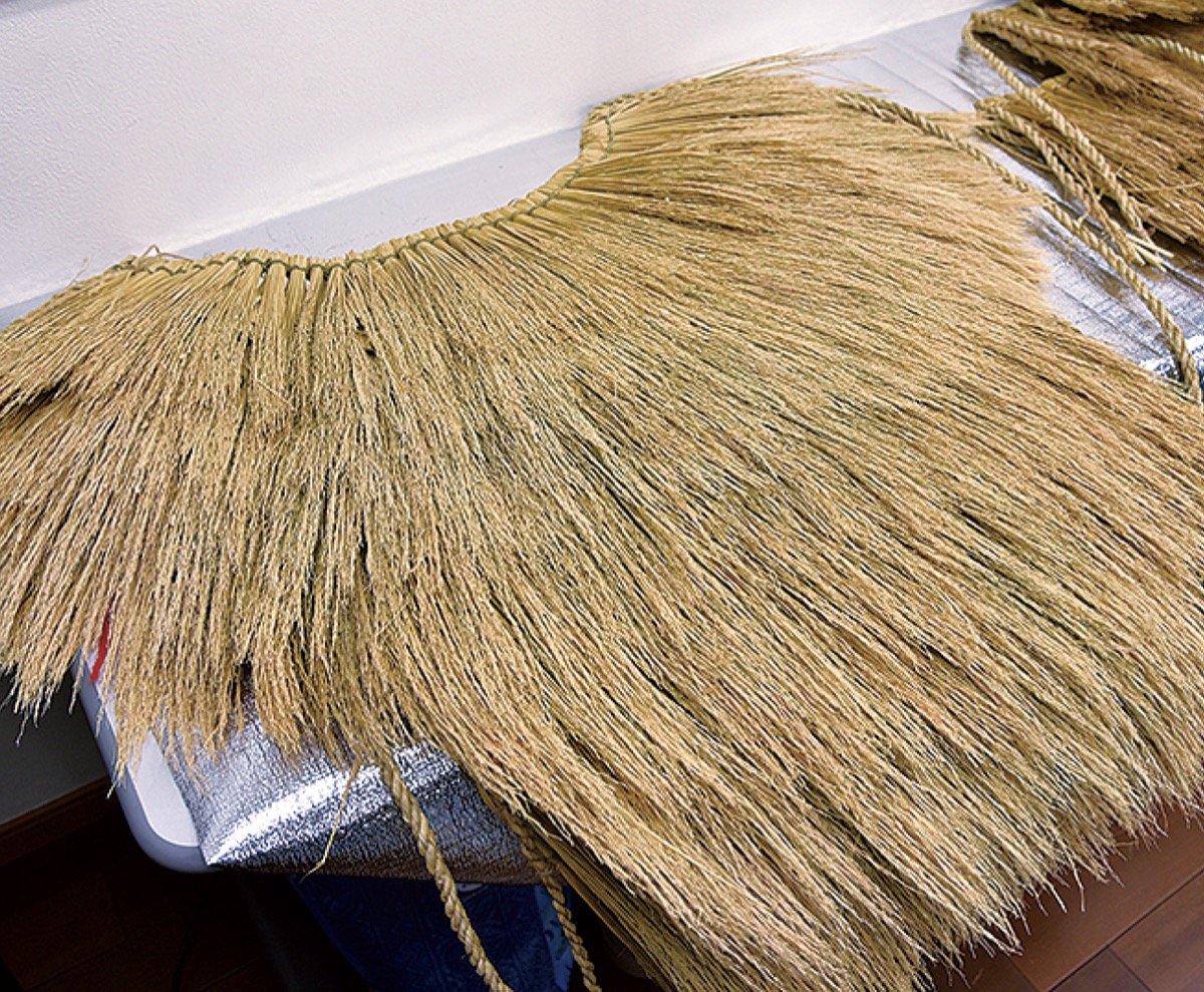 桜本の荒川さん 佐賀県の伝統文化の力に わら編みの技術を継承 | 川崎