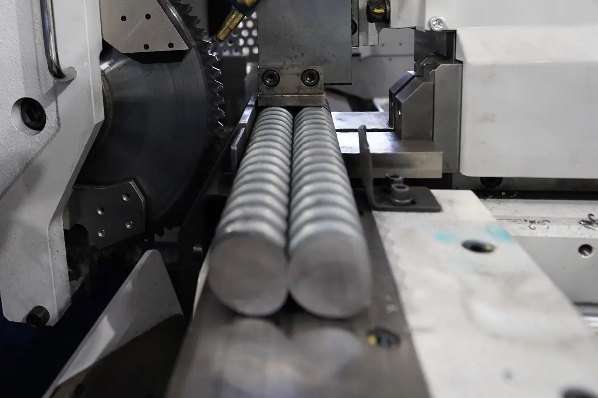 TOYO×津根精機コラボ製品｜超硬丸鋸切断機 TK－80GLT