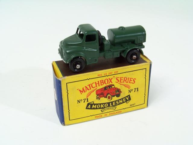 Matchbox 71a, Water Truck 200gal - Free Price Guide & Review