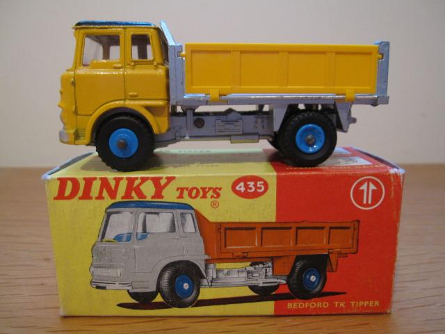 Dinky 435, Bedford TK Tipper - Free Price Guide & Review