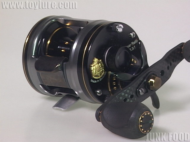 JUNK FOOD item: R-12598 モラム ZX3600 MAG