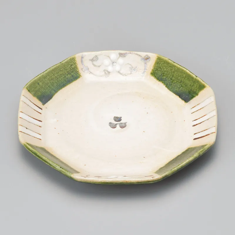 志野織部 八角盛皿 唐草絵(和風変形皿(中サイズ))|食器通販の陶磁庵