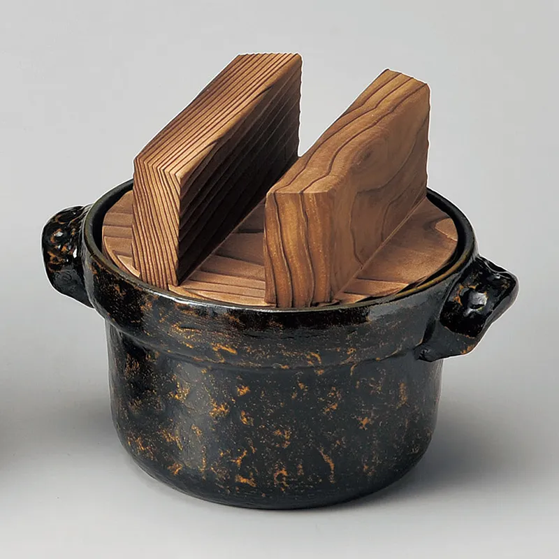 3合炊ごはん鍋（黒アメ釉）フッ素・焼杉木蓋(ごはん・炊飯用 土鍋