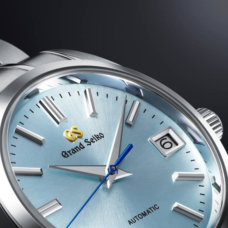 スカイブルーの文字盤が美しいグランドセイコーの限定モデル