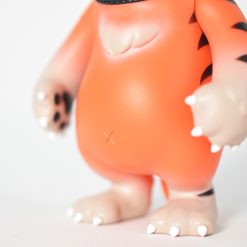 ソフビ製モズクパイセン (ライオットタイガー) | 多肉植物・特別な鉢の