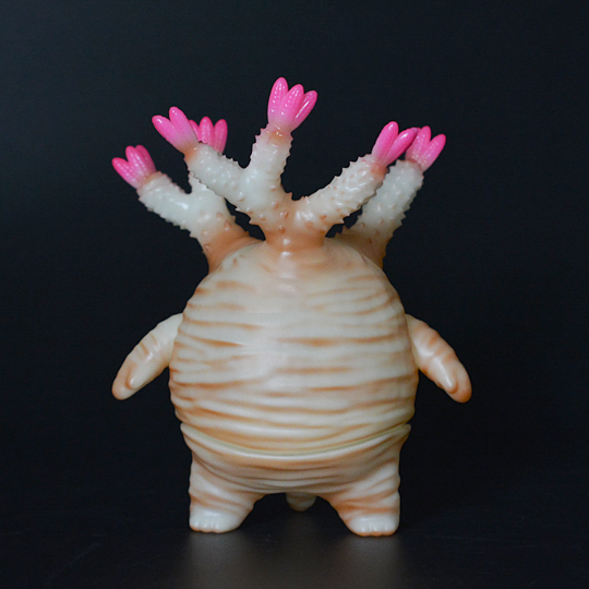 ソフビ製グラキリスちゃん (GID × Orange × Neon pink) | 多肉植物