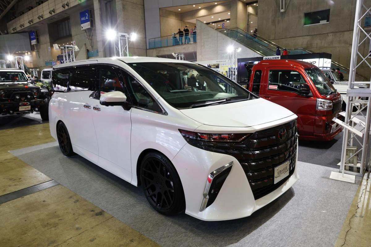 KFW 40 ALPHARD詳細情報|AERO OVER / K-Factory｜オンラインオートサロン