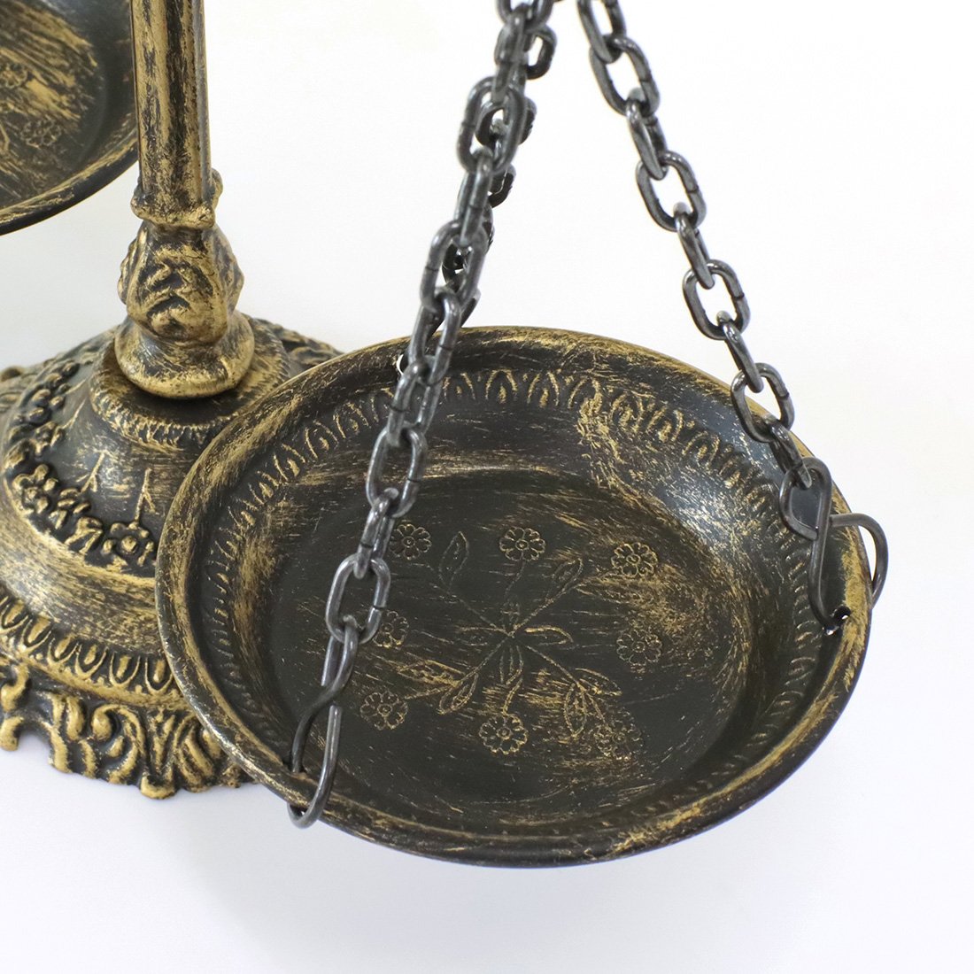 イタリアザマック 天秤 | トモ・コーポレーション｜世界の民芸雑貨卸