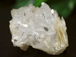 グロスインターフェレンスクォーツ-成長干渉水晶-