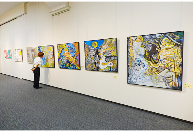 アクリルガッシュの抽象画 | 東日新聞