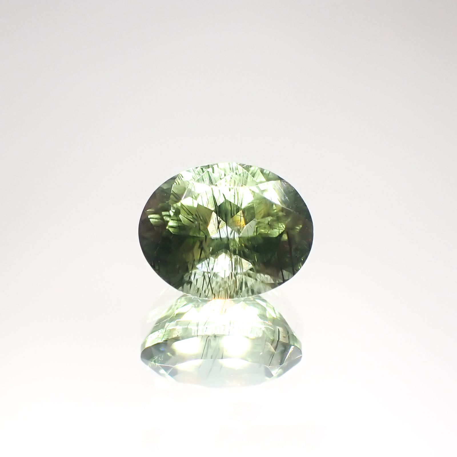 ルドウィジャイトインペリドット(宝石名ルードヴィッヒアイト・イン