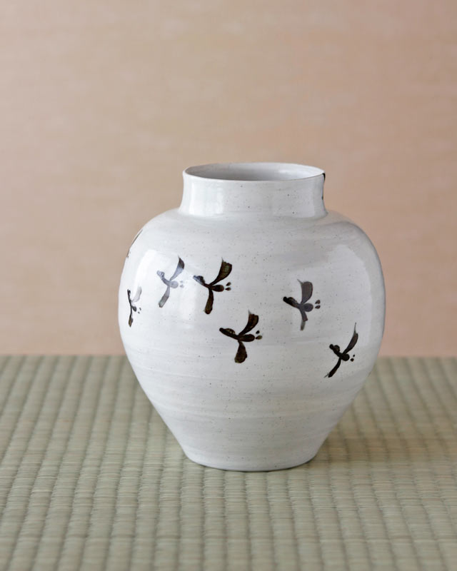 砥部焼の和食器 山中窯の花器【砥部工房 からくさ】